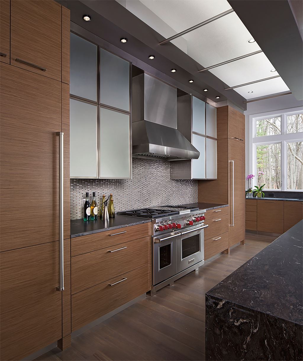 Corey Creek Contemporary SubZero, Wolf, and Cove Kitchens