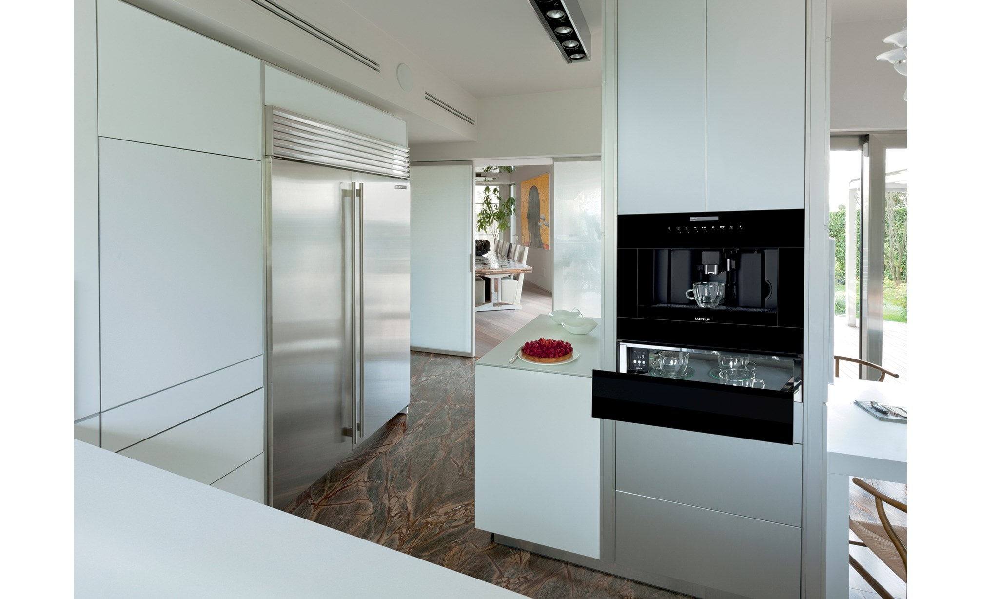 Wolf 24" Cup Warming Drawer Black Glass (CW24/B)