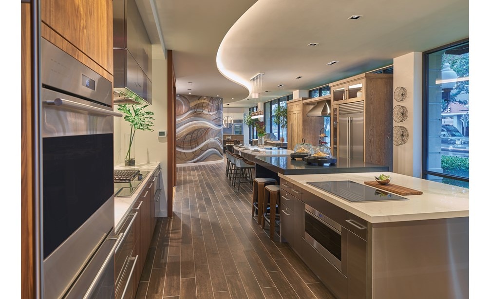 Bring your dream kitchen to life with luxury kitchen appliances that fit your taste at your Sub-Zero, Wolf, and Cove Showroom serving greater Houston Texas.
