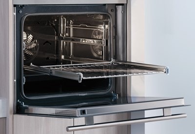 Wolf Appliances 24" E Series Transitional Classic Single Oven (SO24TE/S/TH)