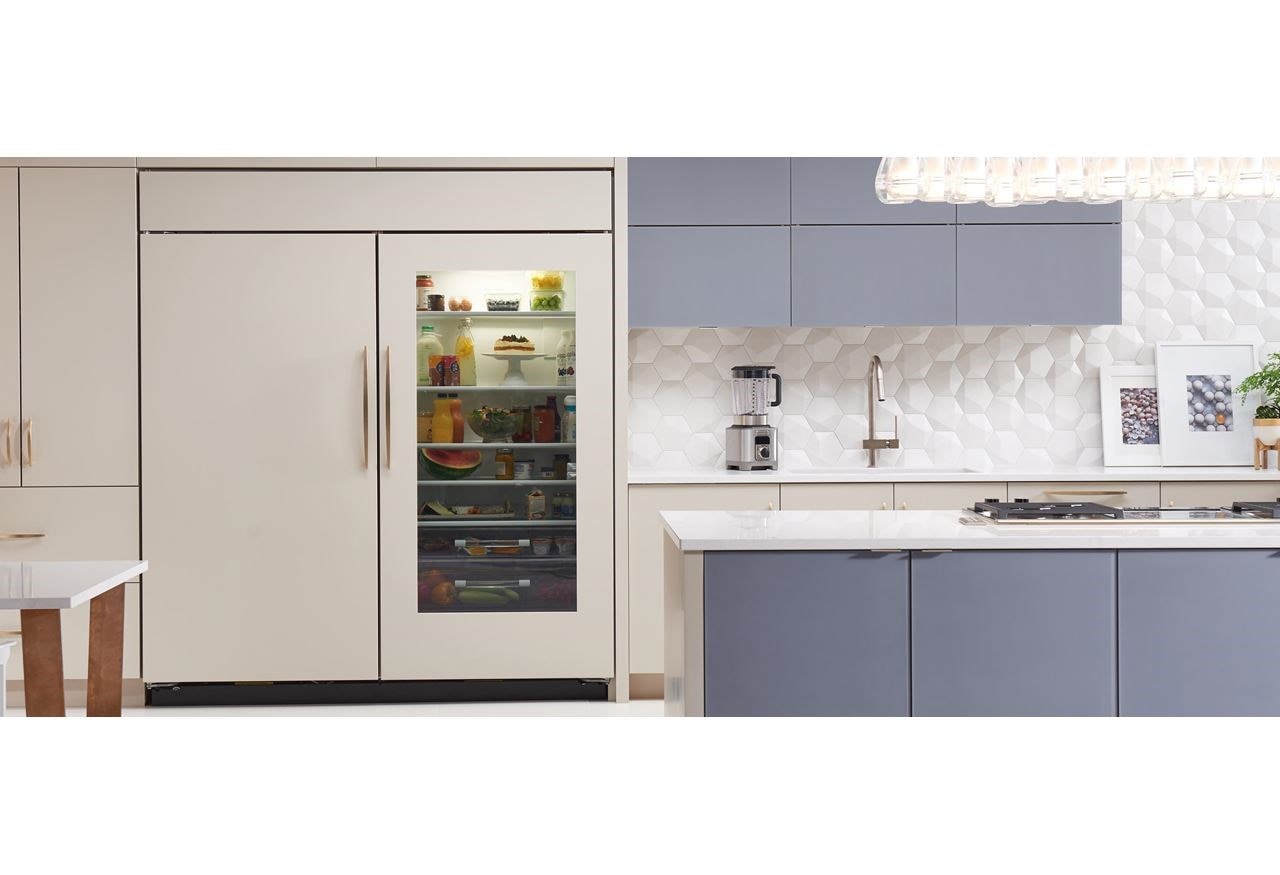 Sub Zero 36 Classic Refrigerator With Glass Door Panel Ready