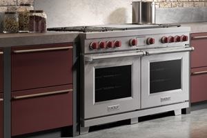 Wolf Dual Fuel Gas Ranges offer six dual stacked sealed burners