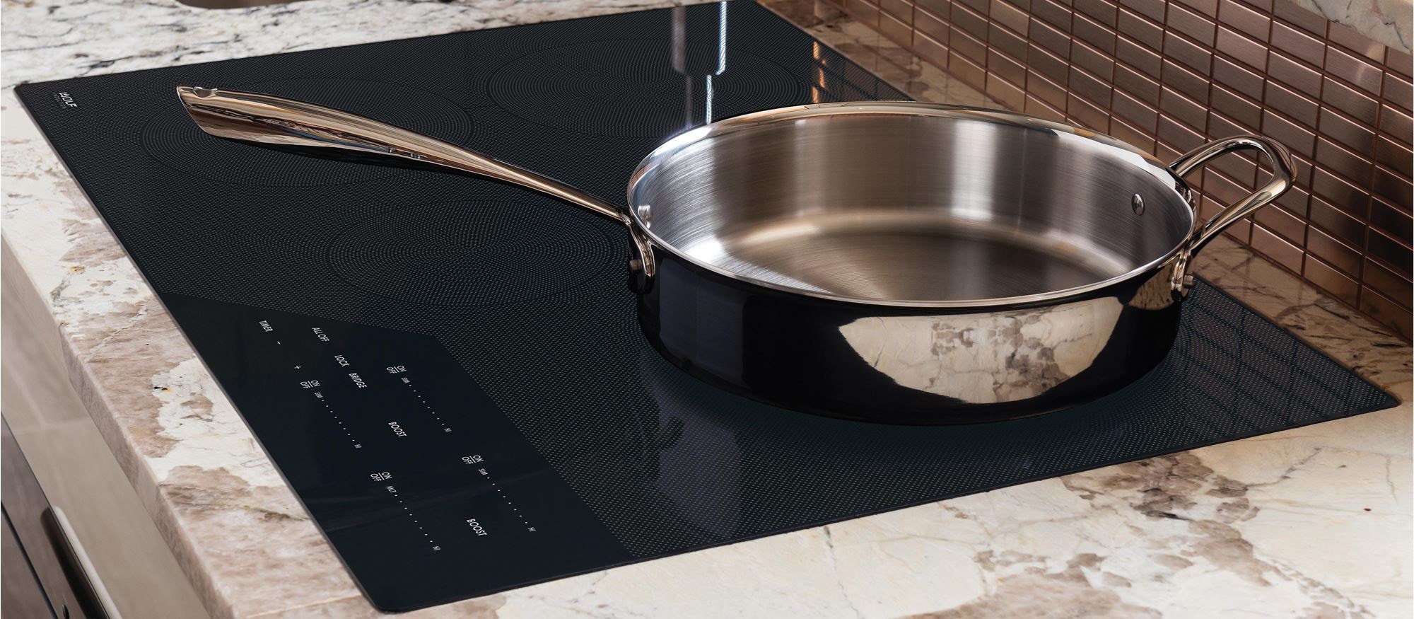 Wolf 30&quot; Contemporary Induction Cooktop (CI304C/B)