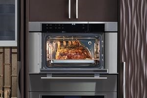 Wolf Convection Steam Ovens are engineered with cutting edge climate sensor technology ensuring guesswork free flavorful results