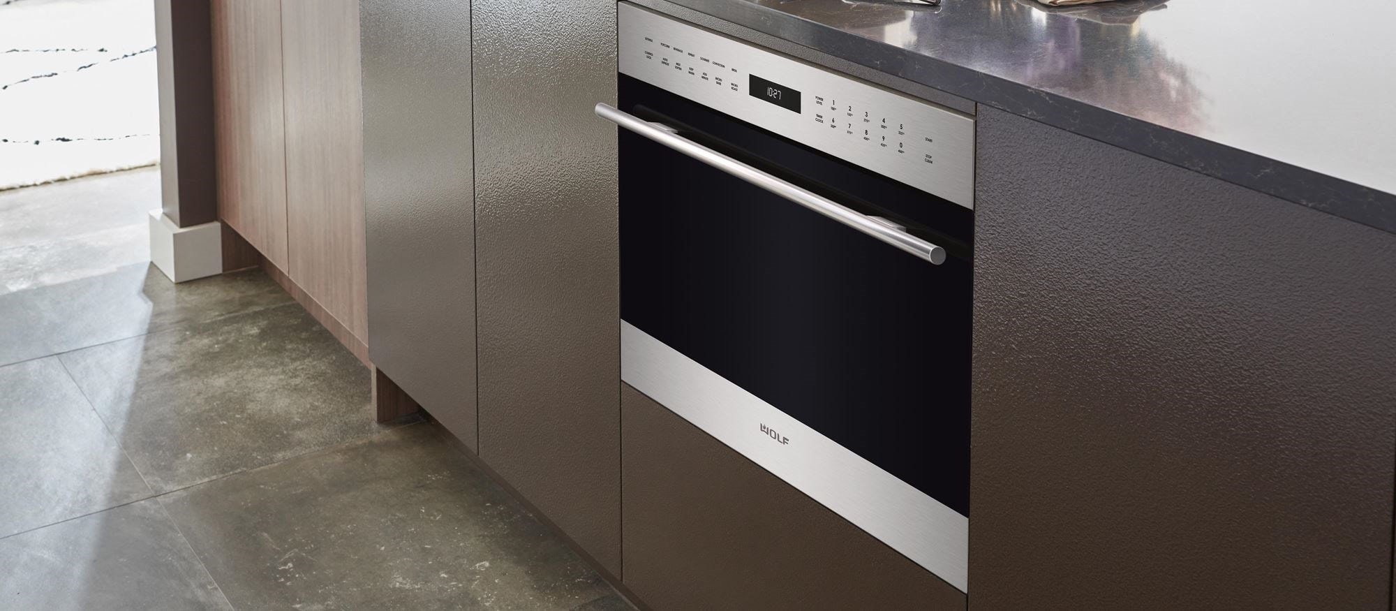 Wolf 24" E Series Transitional Speed Oven (SPO24TE/S/TH)