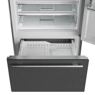  CL3650U freezer drawer open and empty
