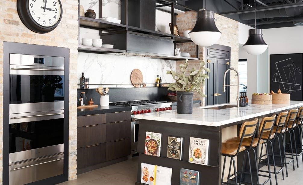 Bring your dream kitchen to life with luxury kitchen appliances that fit your taste at your Sub-Zero, Wolf, and Cove Showroom serving greater Scottsdale and Phoenix Arizona.