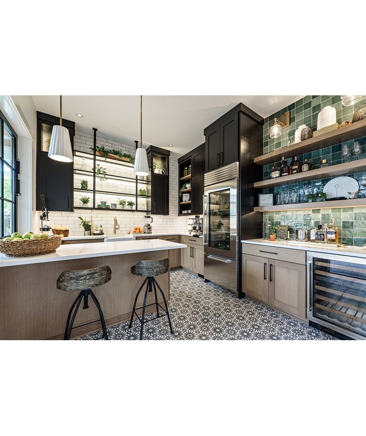 Farm to Table Juice Bar & BBQ Porch by Lynnette Sandgren