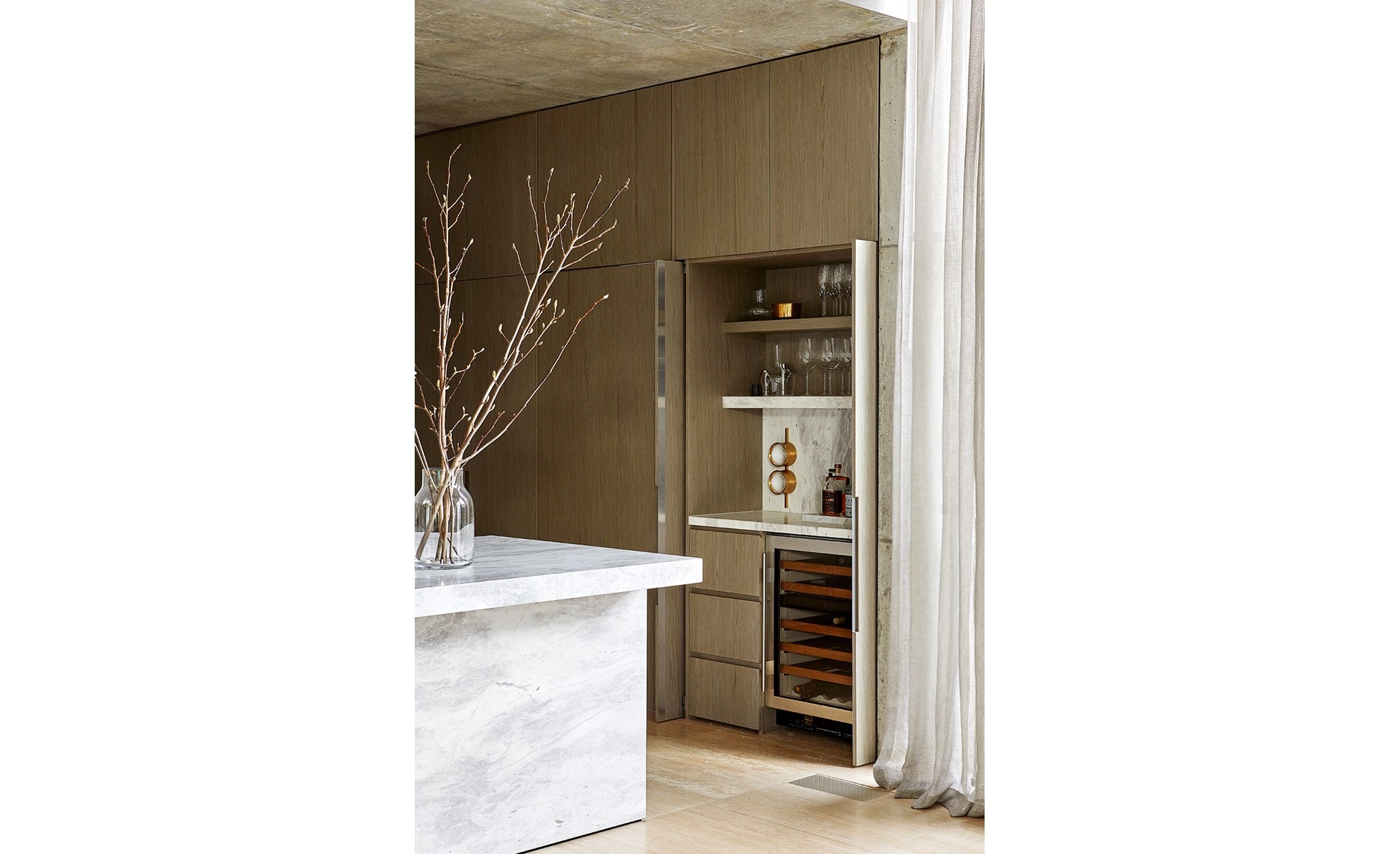 Kenley Court Residence by John Bornas