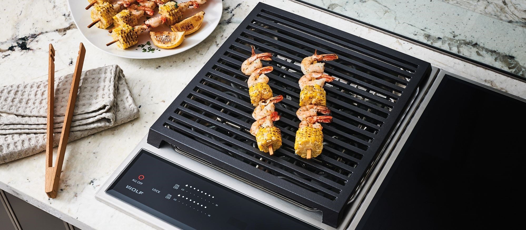 Wolf 15&quot; Transitional Grill Module (GM15TF/S)