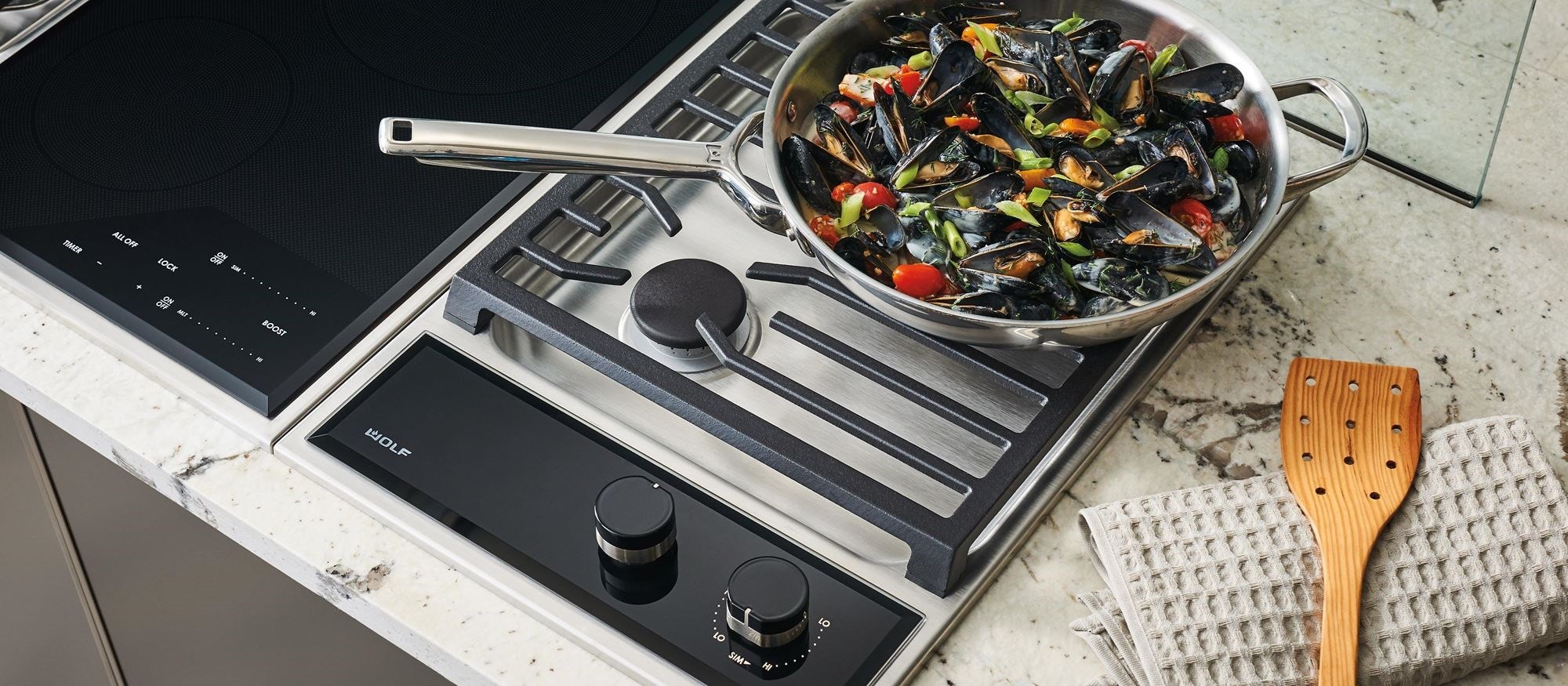 Wolf 15&quot; Transitional Framed Gas Cooktop (CG152TF/S)