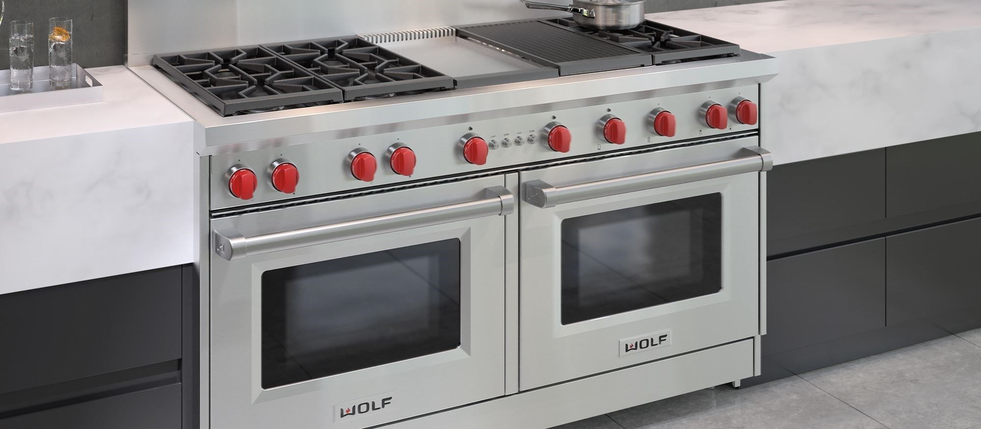 60&quot; Gas Range 6 Burners Infrared Charbroiler and Infrared Griddle (GR606CG) Wolf Rangetop