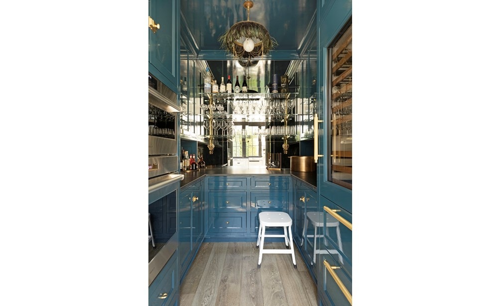 Red Door Retreat	by Andrea Swan, Joe Paetzel, Kareem Reda and Sue Weldon