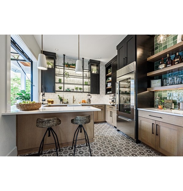 Farm to Table Juice Bar & BBQ Porch by Lynnette Sandgren