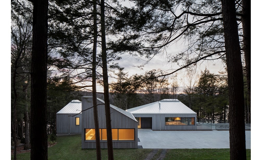 Memphremagog Lake House by Stéphane Rasselet