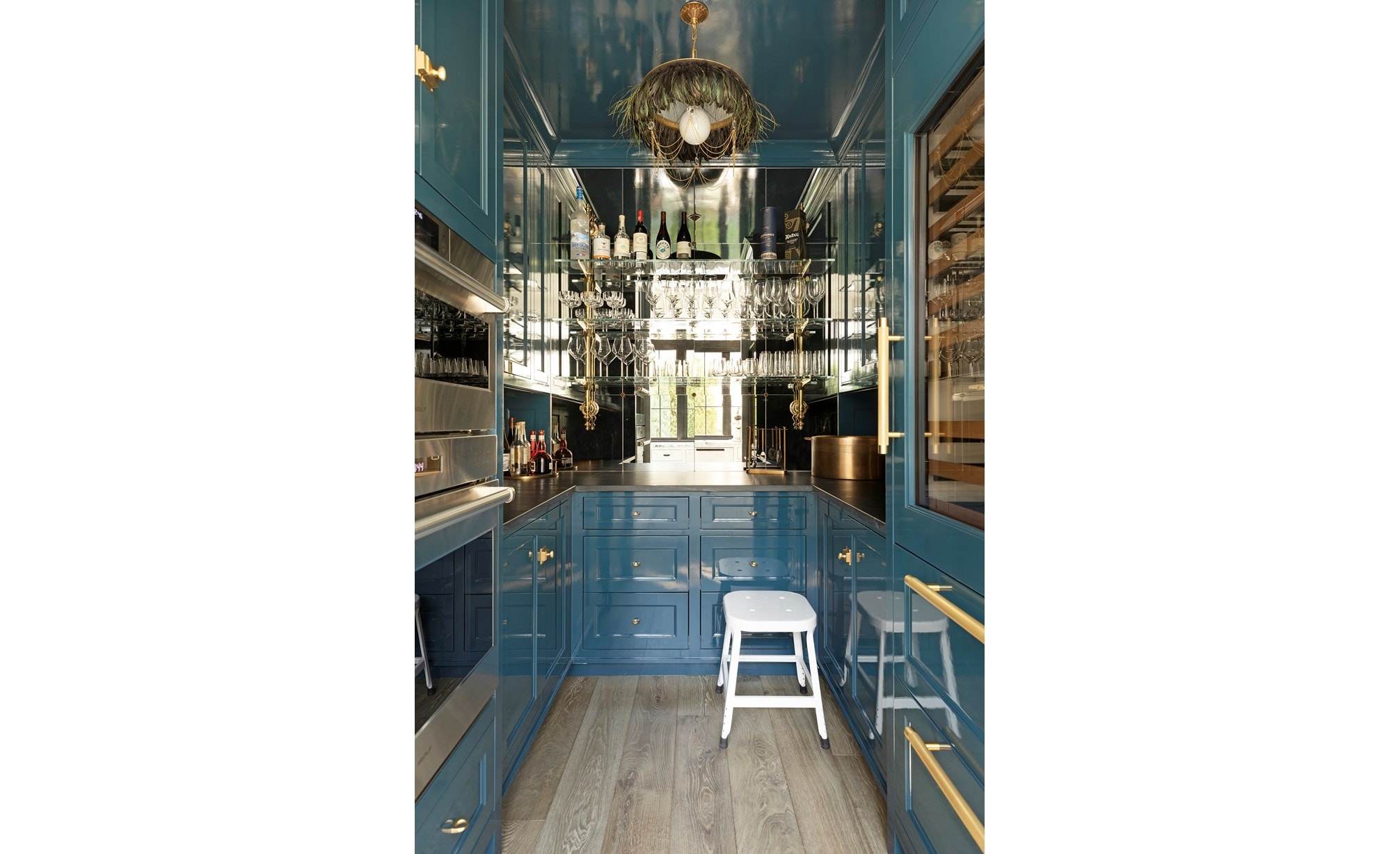 Red Door Retreat	by Andrea Swan, Joe Paetzel, Kareem Reda and Sue Weldon