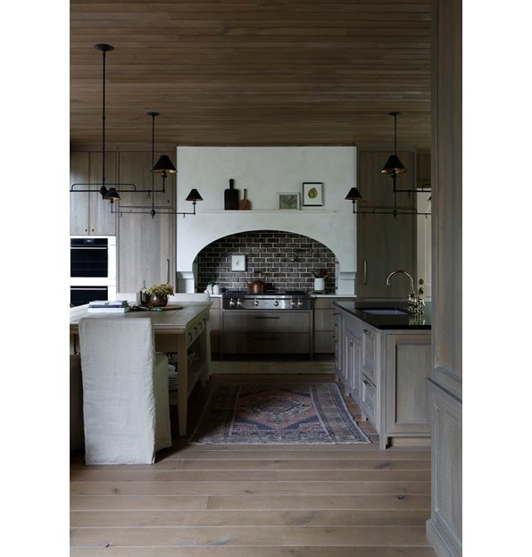 Southern Charm by April Tomlin and Jonathan Torode