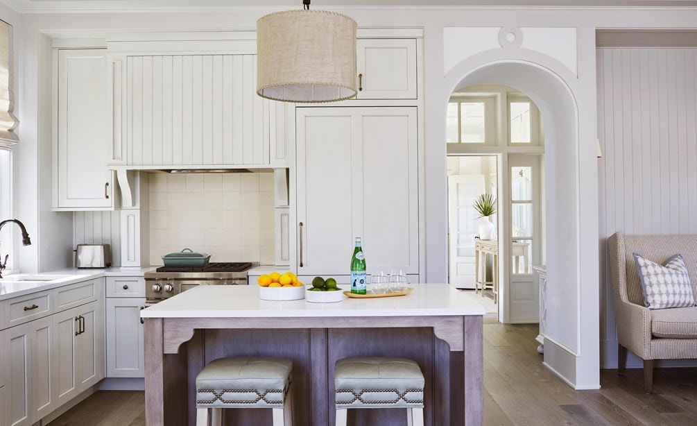 25 Best White Kitchens with Space-Saving Style – Ideas, Photos and