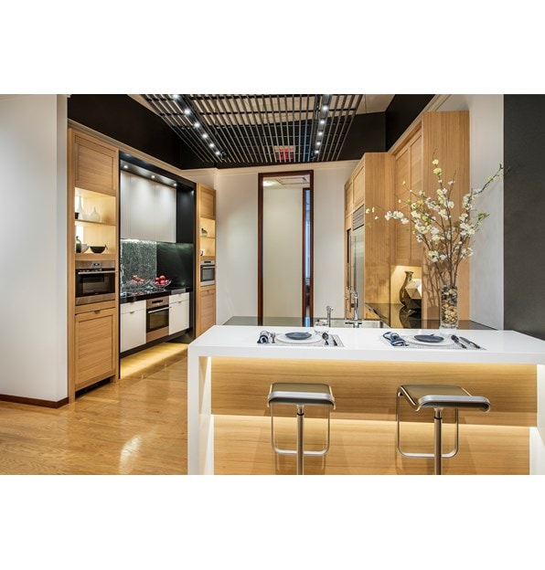 Experience the instantaneous response of an induction cooktop or open and close a Sub-Zero refrigerator for yourself at Sub-Zero, Wolf and Cove Showroom Columbia, Maryland