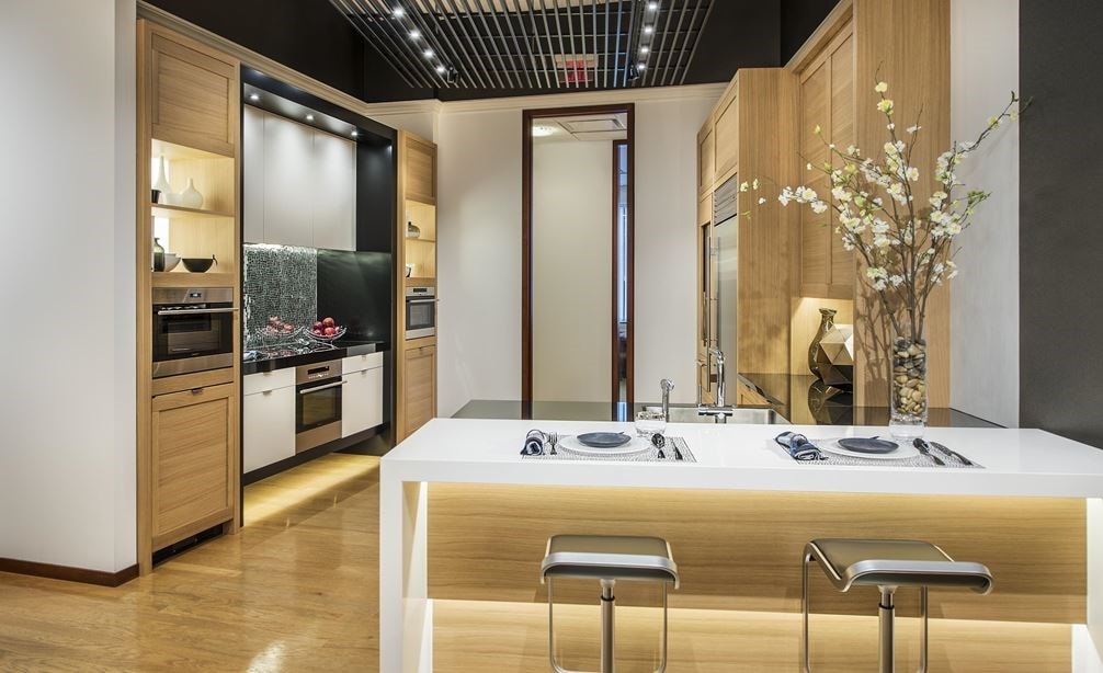 Experience the instantaneous response of an induction cooktop or open and close a Sub-Zero refrigerator for yourself at Sub-Zero, Wolf and Cove Showroom Columbia, Maryland