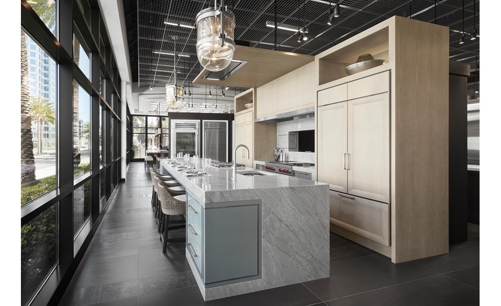 Visit with us and explore a full range of fully functional luxury kitchen appliances at the Sub-Zero, Wolf and Cove Showroom in Costa Mesa