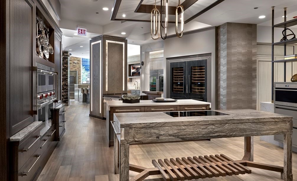 Styles and models for any kitchen in a variety of kitchen styles await at our Sub-Zero, Wolf and Cove Showroom in Chicago, Illinois