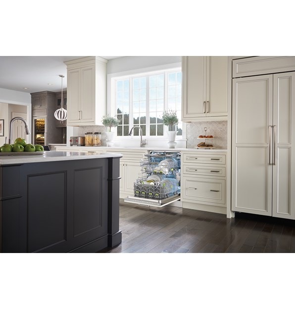 The Cove 24" Dishwasher (DW2450) accepts cabinet panels and handles to match your kitchen.