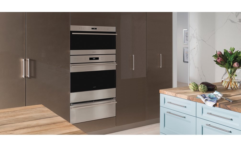 Wolf 30" E Series Transitional Classic Single Oven (SO30TE/S/TH)