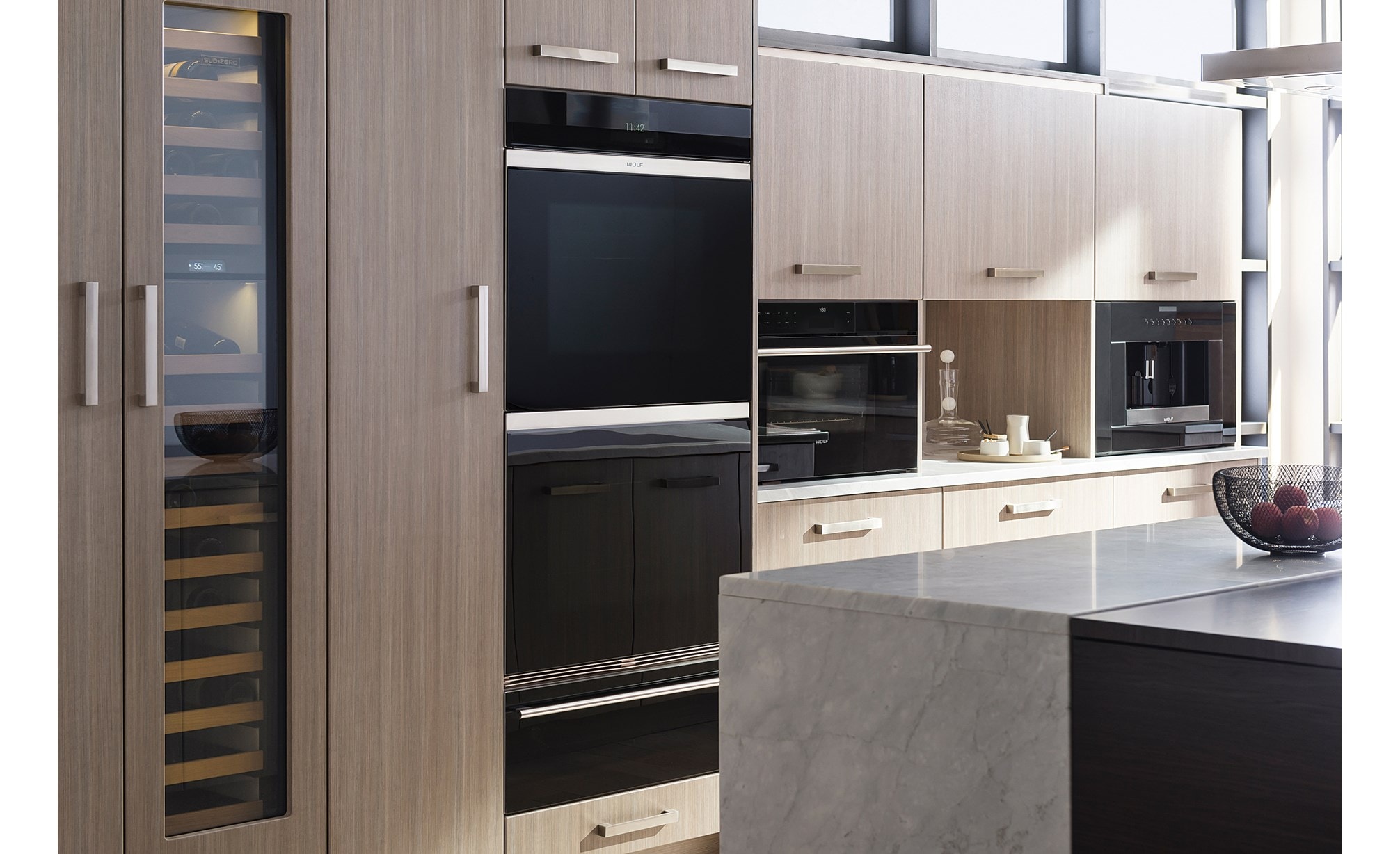 Wolf 30" E Series Contemporary Convection Steam Oven (CSO30CM/B/TH) with 30" M Series Contemporary Classic Double Oven (DO30CM/B)