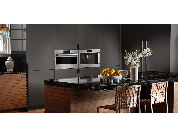 Wolf 30" E Series Professional Convection Steam Oven (CSO3050PE/S/P)