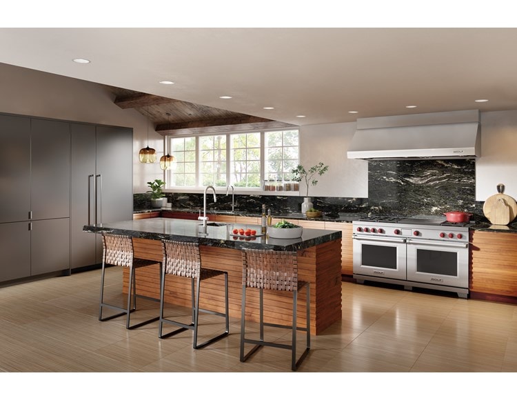 Wolf 60" Dual Fuel Range 6 Burners and Frenchtop (DF60650F) Cooktop