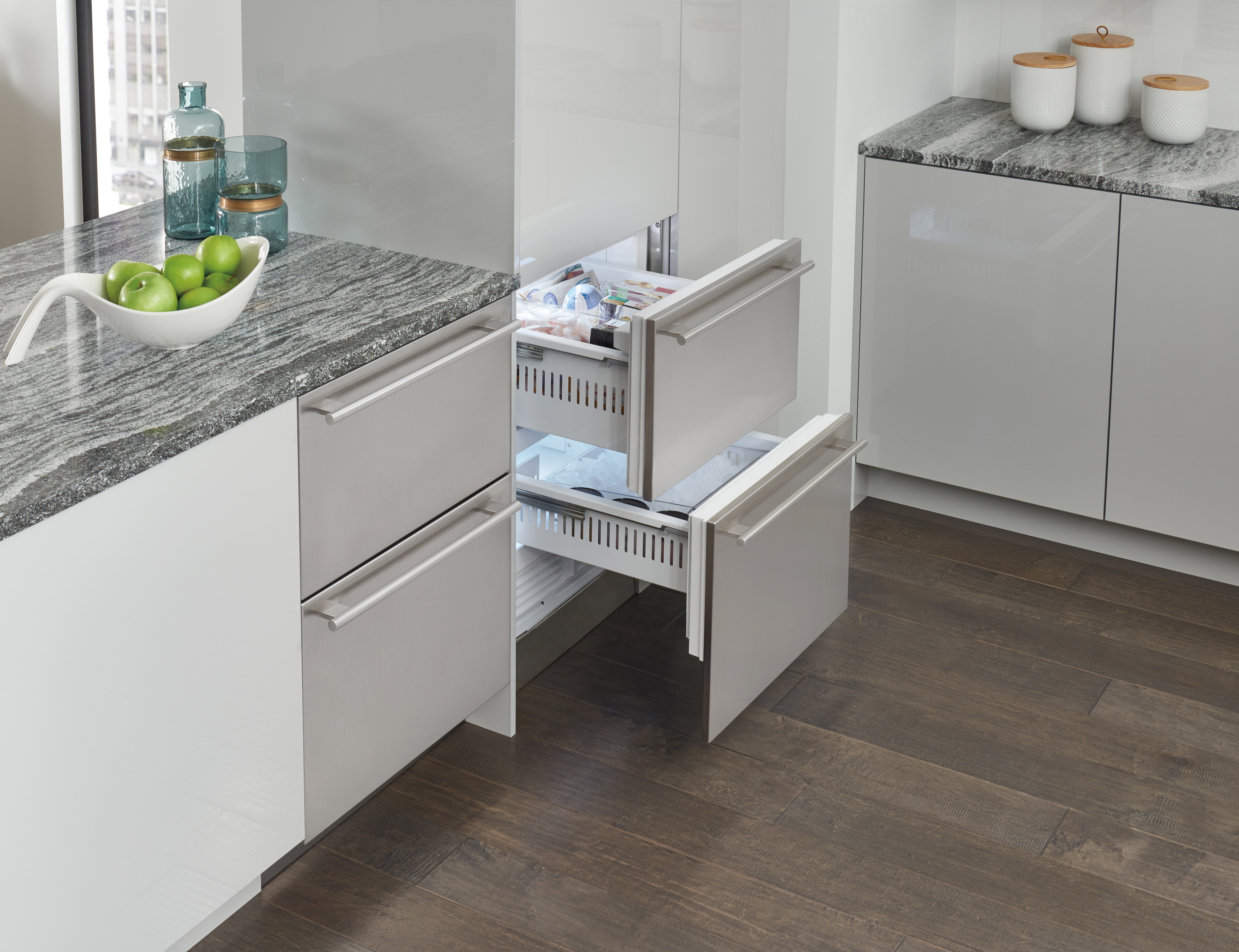 Sub-Zero 24" Refrigerator Drawers Panel Ready (ID-24R) fit expertly into any size room or space while providing noiseless operation.