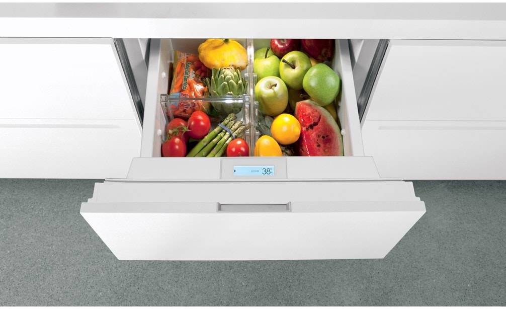 Integrated shop fridge drawer