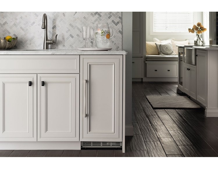 Sub-Zero 15" Ice Maker Panel Ready (UC-15I)