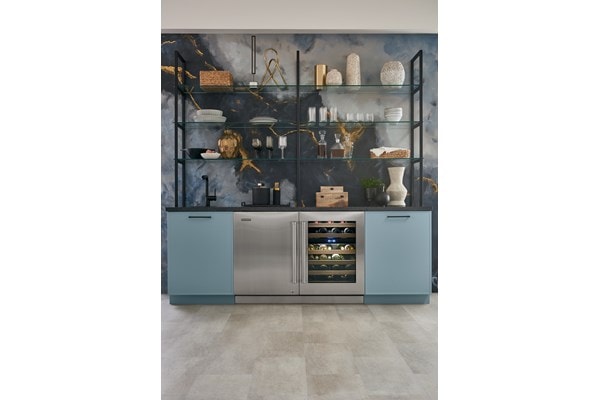 Outdoor top undercounter fridge