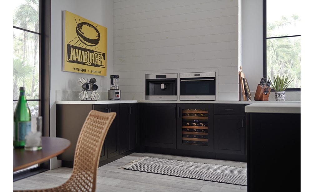 Designer Undercounter SubZero 24" Refrigerator DEU2450R