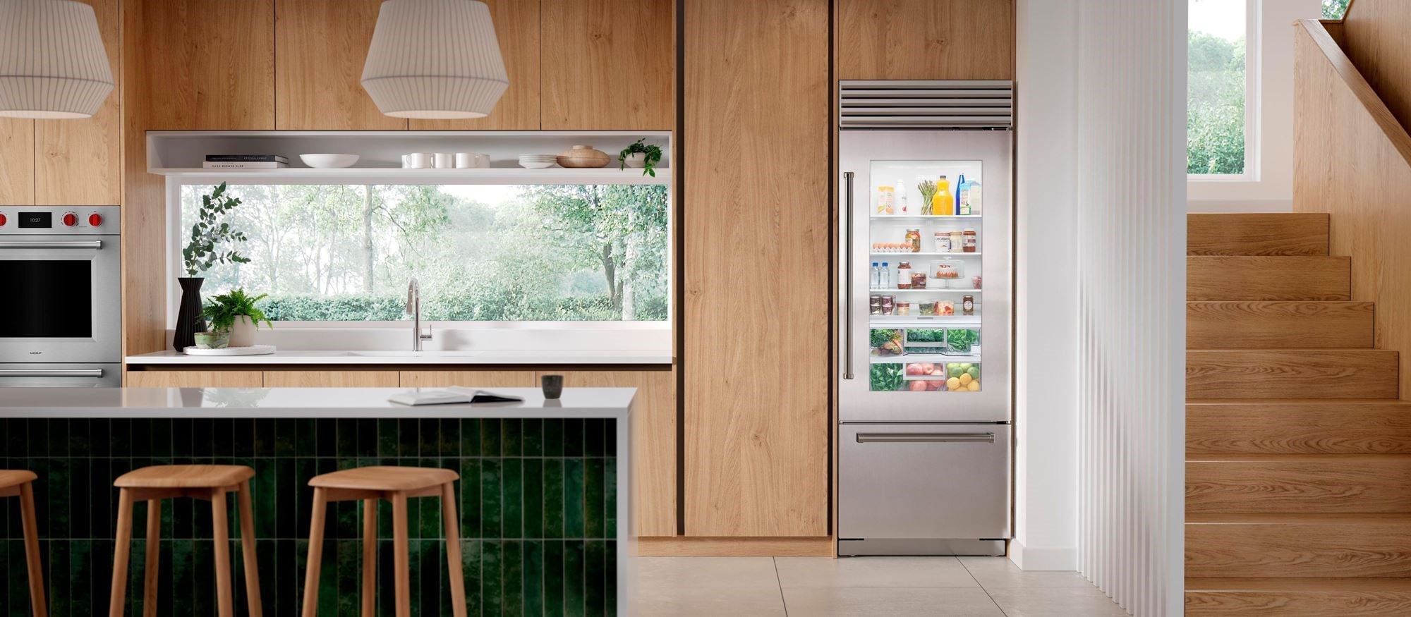 Sub-Zero 30" Classic Over-and-Under Refrigerator/Freezer with Glass Door (CL3050UG/S)