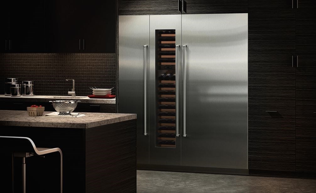 Sub-Zero 18&quot; Designer Column All Freezer (IC-18FI) with 36&quot; Designer Column Refrigerator with Internal Dispenser - Panel Ready (IC-36RID)