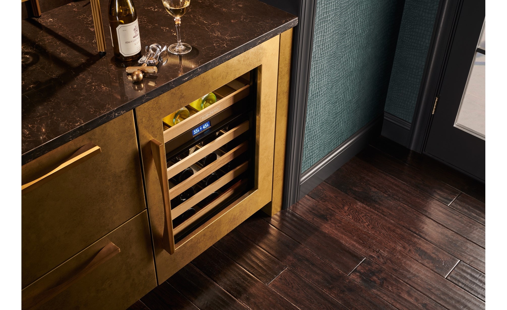 Sub-Zero 24" Designer Undercounter Wine Cooler (DEU2450W)