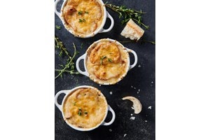 Easy and delicious French Onion Soup recipe using the French Top Mode setting of your Wolf Dual Fuel Range
