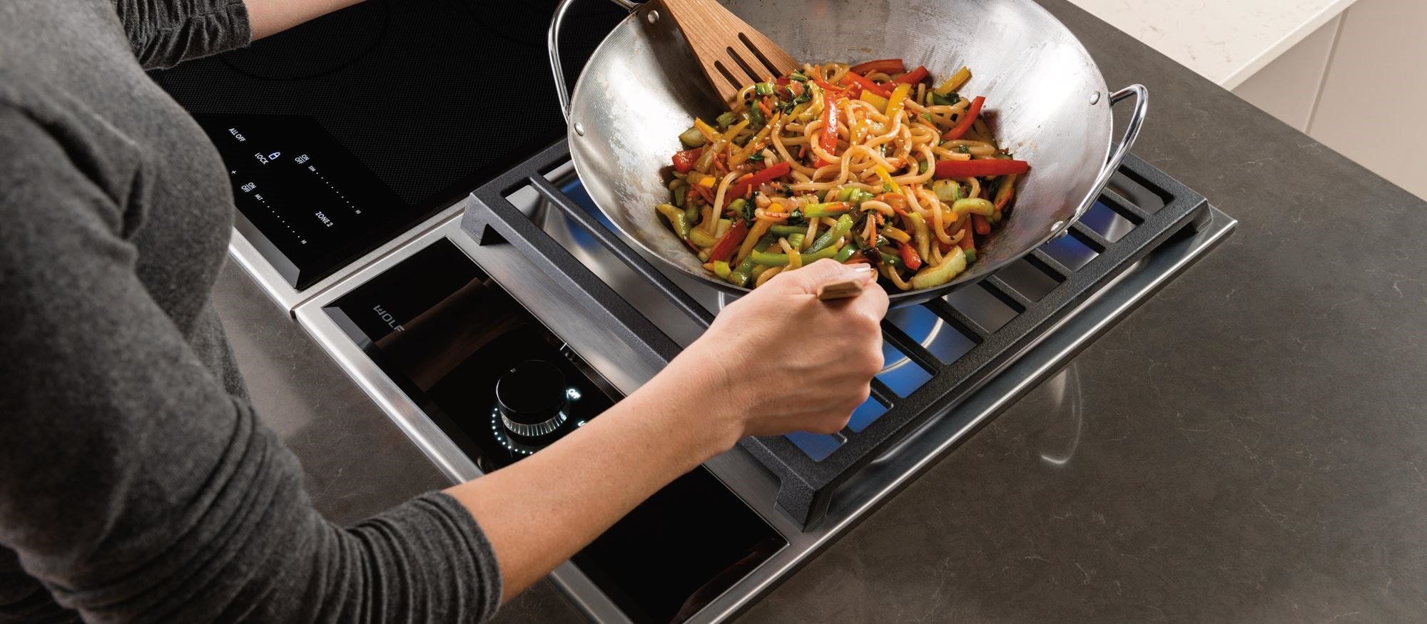 Wolf 30 Transitional Gas Cooktop - 4 Burners (CG304T/S)