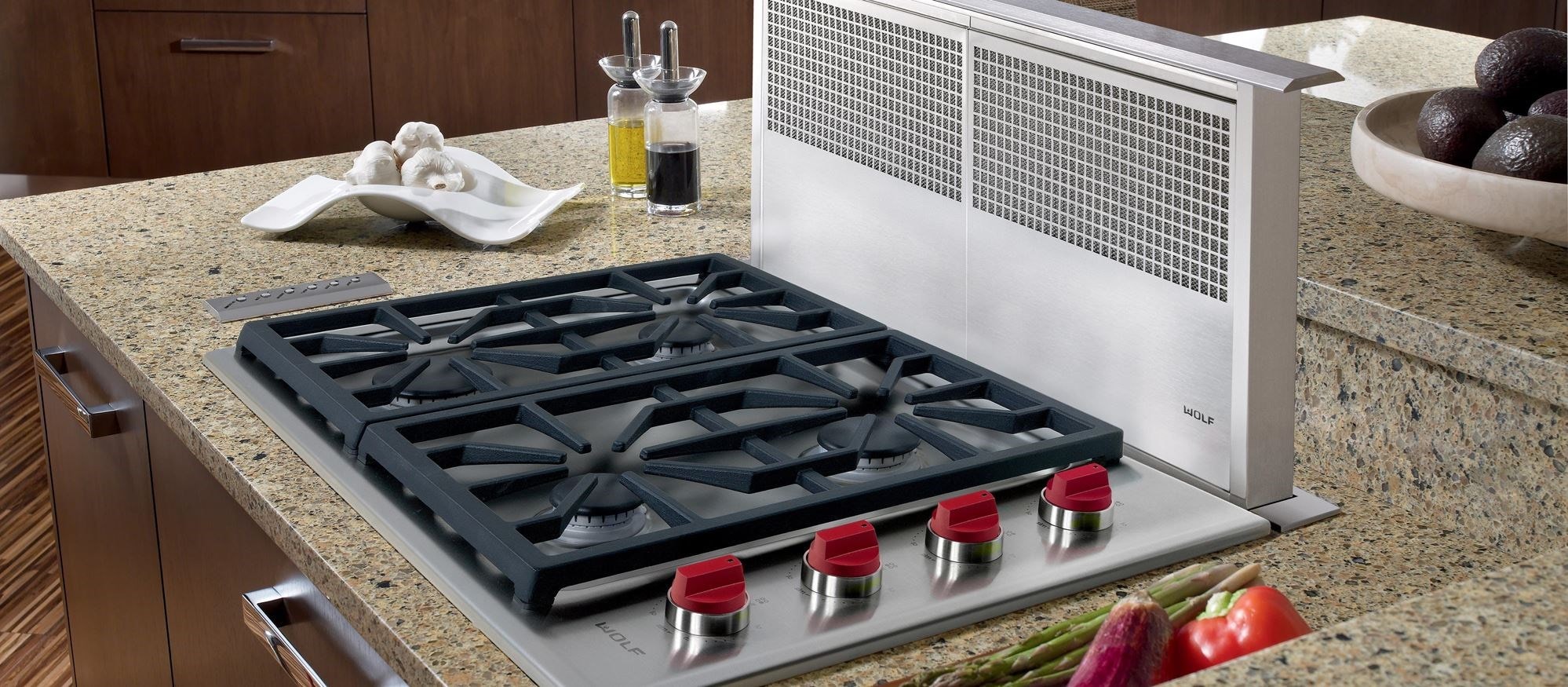 Wolf 30&quot; Professional Gas Cooktop - 4 Burners (CG304P/S)