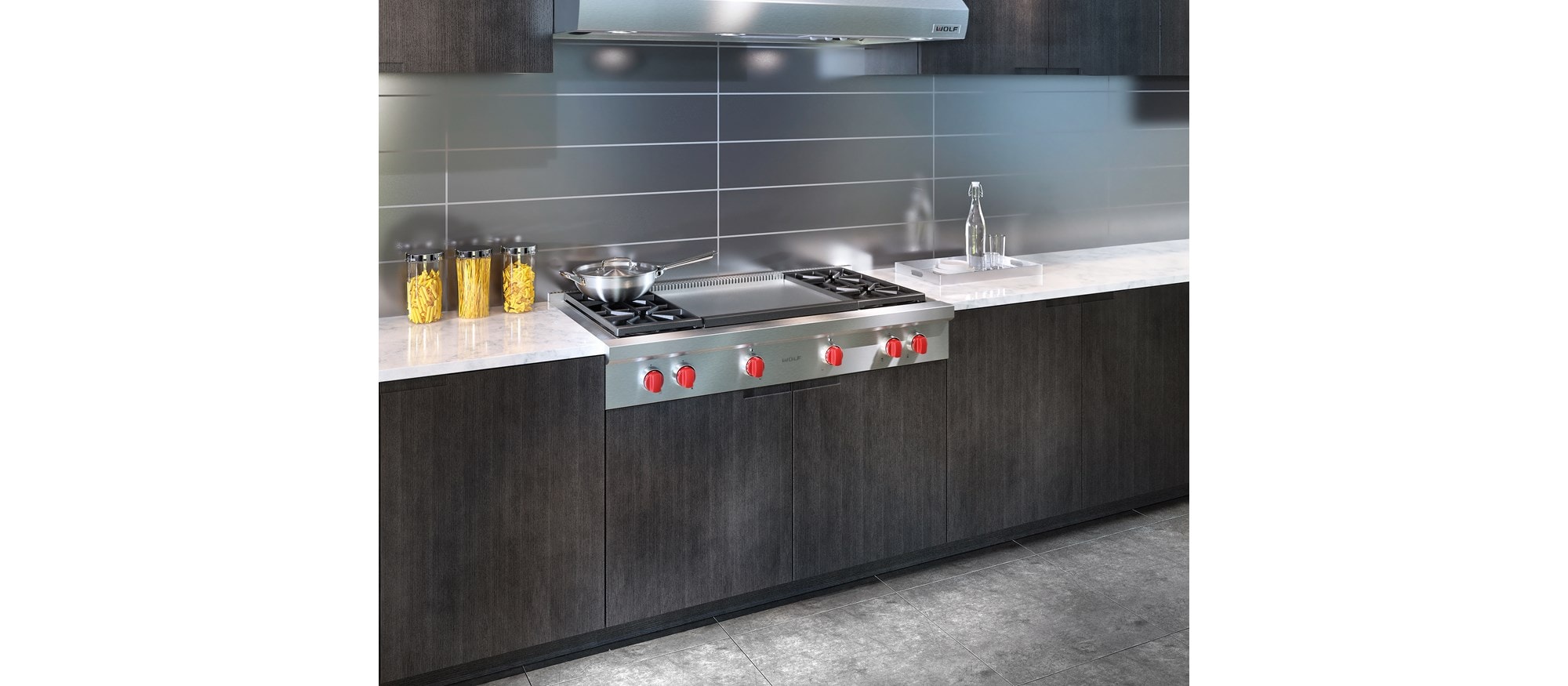 Wolf 48" Sealed Burner Rangetop - 4 Burners and Infrared Dual Griddle (SRT484DG)