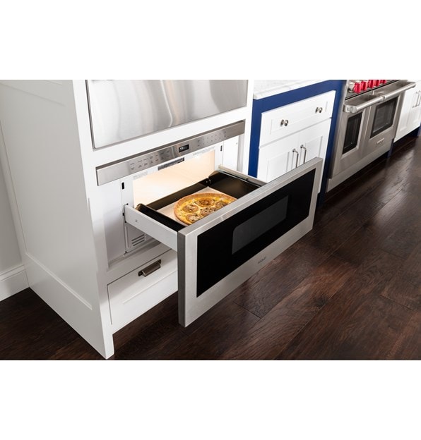 The Wolf 30" Professional Drawer Microwave Oven (MD30PE/S)