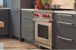 Wolf Dual Fuel Gas Ranges offer four dual stacked sealed burners and convection oven
