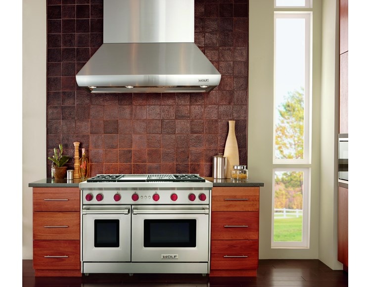 48" Gas Range - 4 Burners - Infrared Charbroiler and Infrared Griddle (GR484CG) Wolf Rangetop